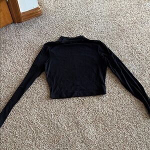 Black Long Sleeve cropped Lululemon